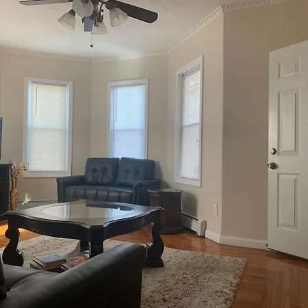 Charming Urban Apartment Getaway Providence Exterior photo